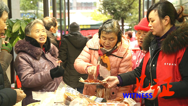 李千金土货铺携乡咔咔乌鸡蛋扶贫振乡 万州居民同享各色土味