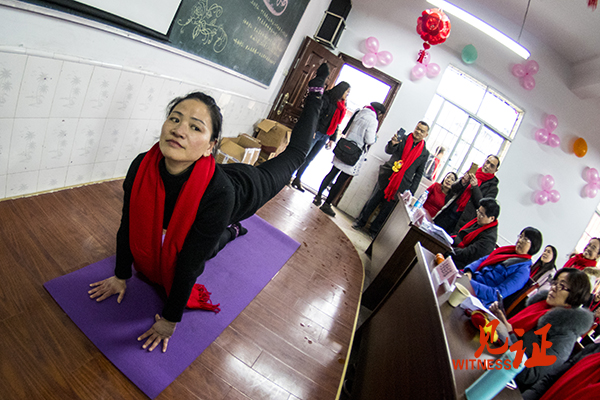 忠县120余名社工志愿者喜迎新春 忠县120余名社工志愿者喜迎新春