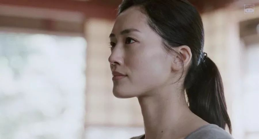 修养是锁住女人独立的枷锁 修养是锁住女人独立的枷锁