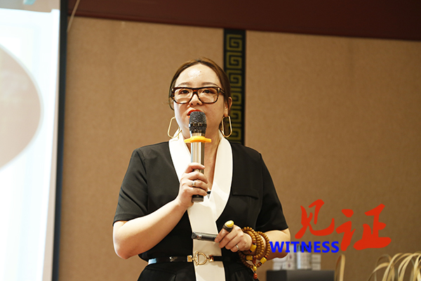 【见证·视频】隆磊科技:艾纳香品牌及新品发布会在渝举行 【见证·视频】隆磊科技:艾纳香品牌及新品发布会在渝举行