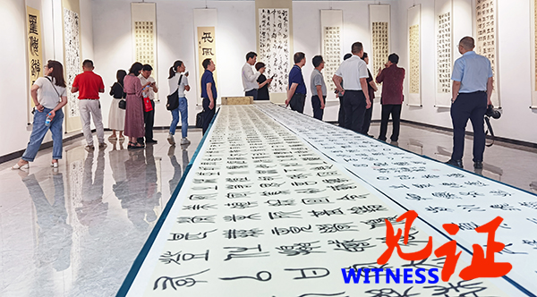 【见证·视频】“本色不改·荣爱中华”刘本荣个人书画作品展在博象美术馆启动 【见证·视频】“本色不改·荣爱中华”刘本荣个人书画作品展在博象美术馆启动